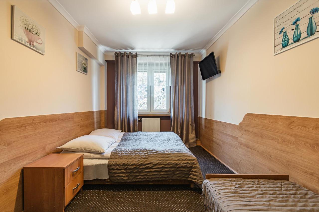 Pokoje Goscinne I Apartamenty Krupowki 19 Zakopane Exterior photo